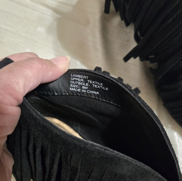 Coconuts by Matisse Black Faux Suede Fringe Booties Size 8 - Picture 4 of 8